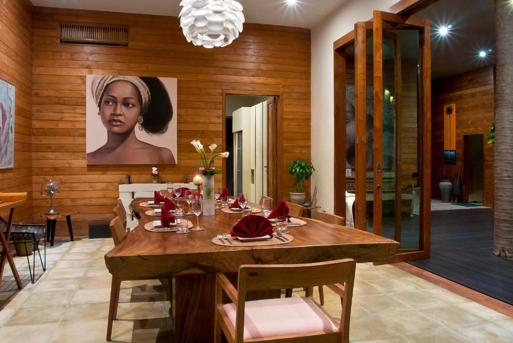 Eko Villa Seminyak - Tropical Villa, Walk To Beach Exterior foto