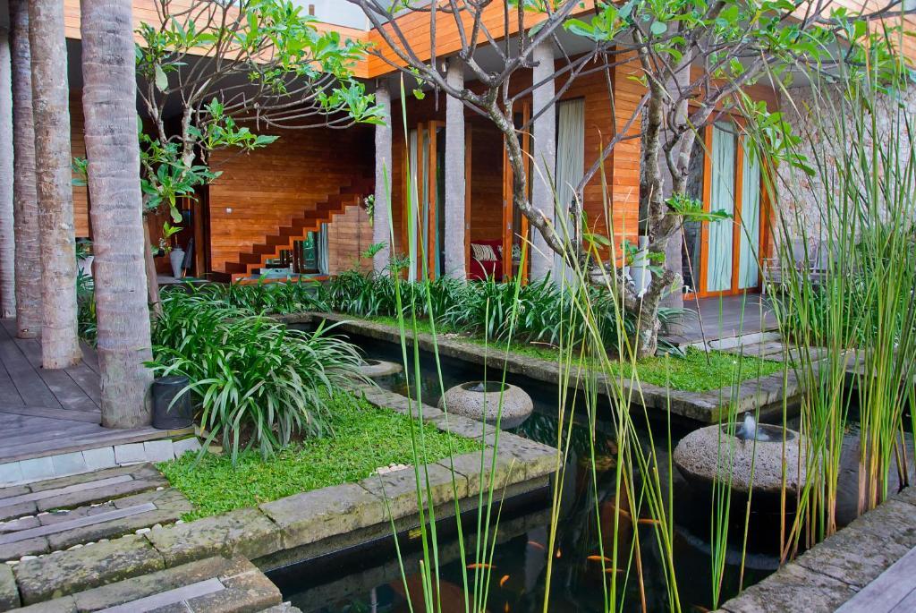 Eko Villa Seminyak - Tropical Villa, Walk To Beach Exterior foto
